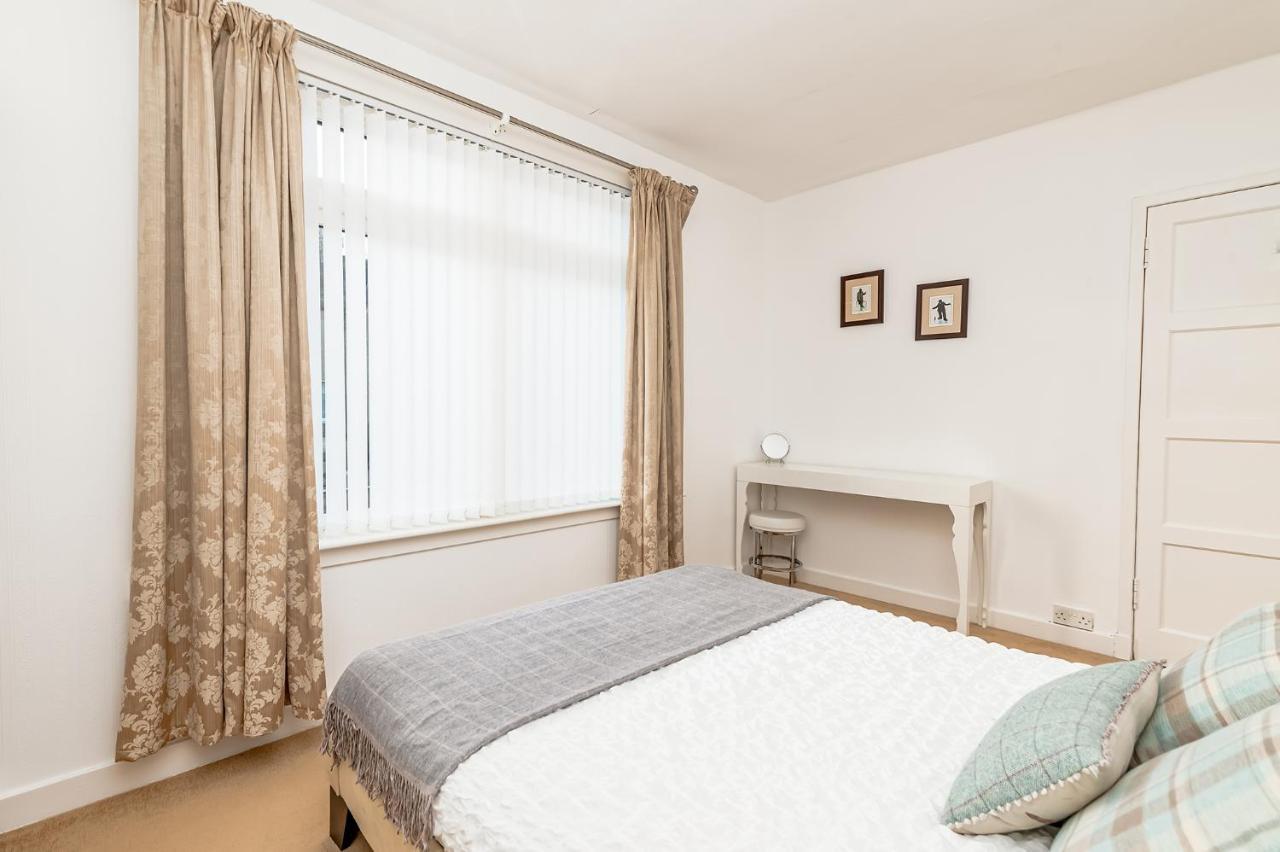 Balmoral Residence 30 Mins From Edinburgh And Glasgow Falkirk Exterior photo