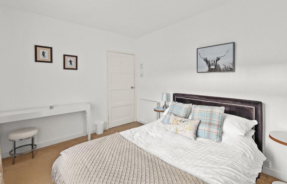 Balmoral Residence 30 Mins From Edinburgh And Glasgow Falkirk Exterior photo